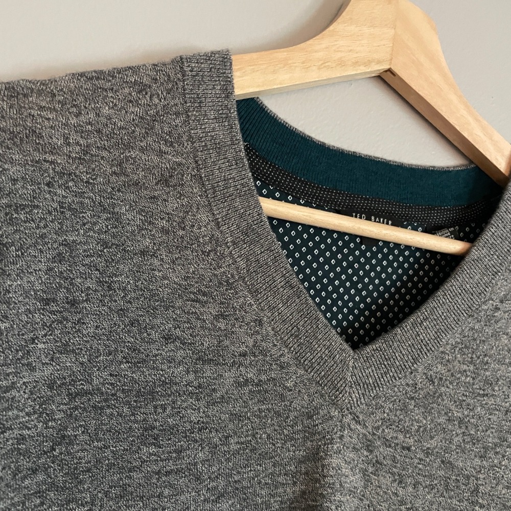 Ted Baker V-Neck Sweater 7 3XL Gray Wool Silk Cashmere Pullover Classic Luxury